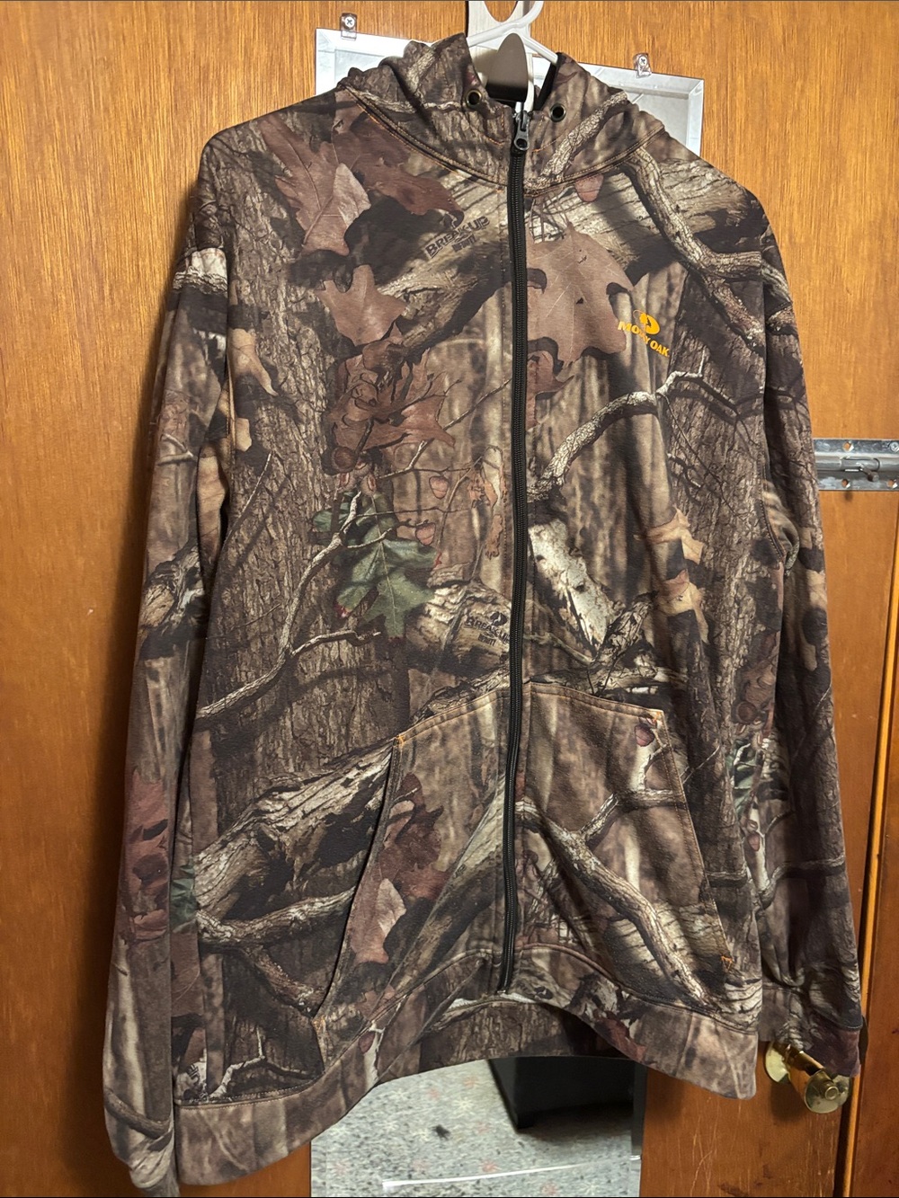 Mossy Oak zip up hoodie